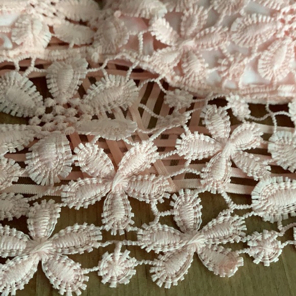 PEACHY PINK GUIPURE LACE CROCHET LONGLINE BRALETTE - Picture 11 of 15